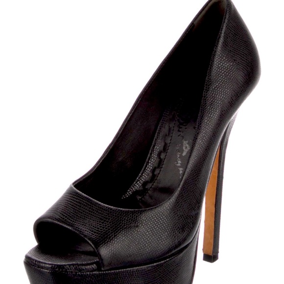 Alice + Olivia platform pumps - size 6 - Picture 4 of 4